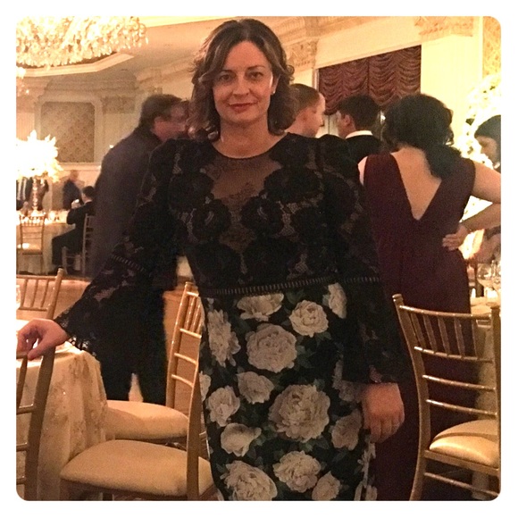 Meet your Posher, Aleka - Picture 1 of 2